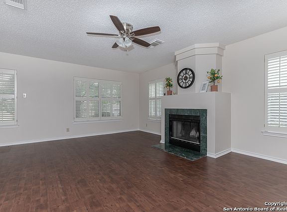 4th image of 2142 Border Mill Dr
