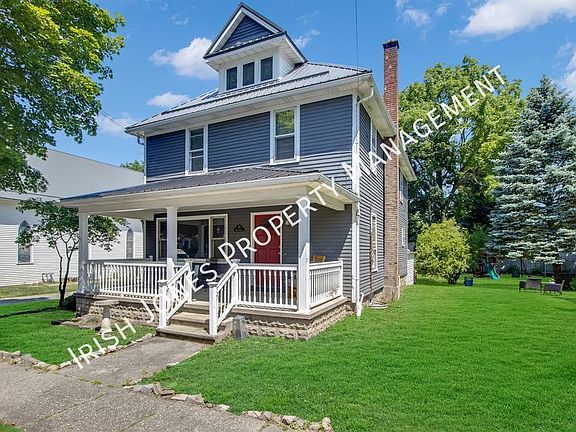3rd image of 172 Main St