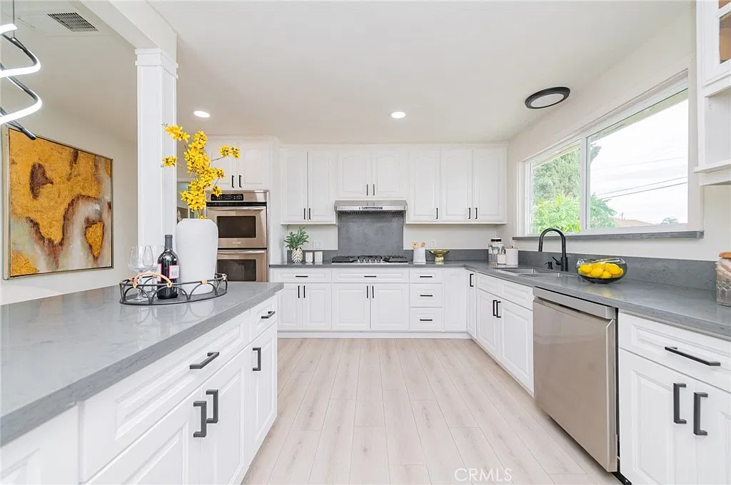 4 bed, 2148 sqft, $5,000 — Photo 4