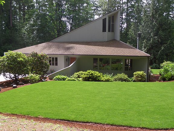 2nd image of 617 278th Ave NE
