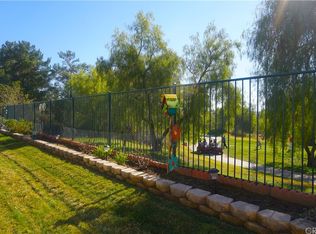 911 Gleneagles Rd, Beaumont, CA 92223