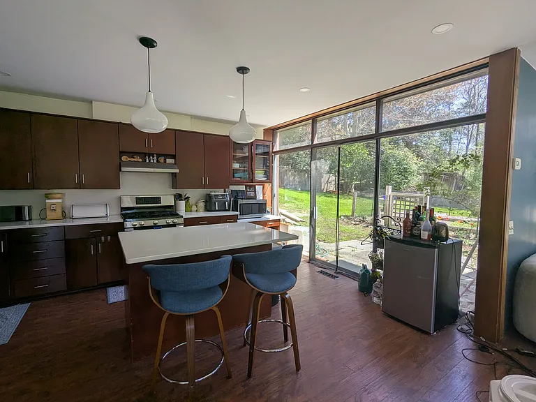 470 South St — Photo 24