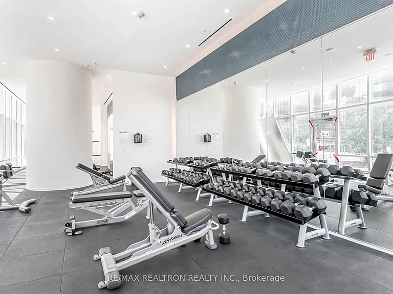 1 Bloor St E #12 — Photo 21