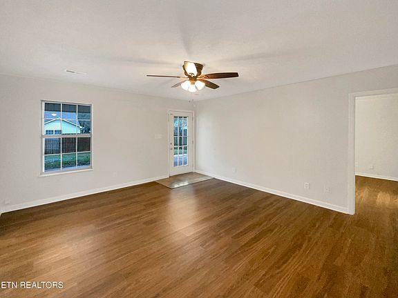 3rd image of 3134 Harrington Ct