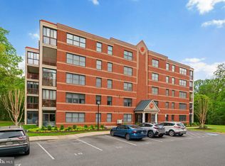 604 McKinsey Park Dr APT 302, Severna Park, MD