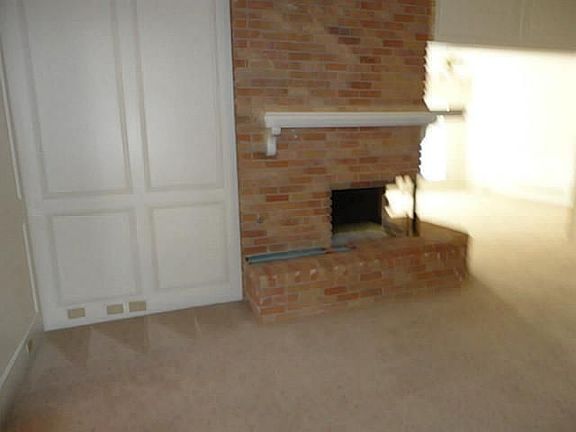 3rd image of 3004 Foxcreek Dr