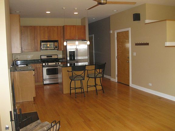 Facing toward kitchen, from living room