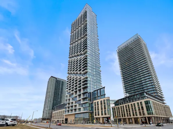 1000 Portage Pkwy #502, Vaughan, ON L4K 0J6