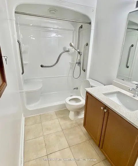 350 Princess Royal Dr #312 — Photo 11