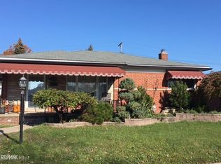 19185 Florence St, Roseville, MI 48066