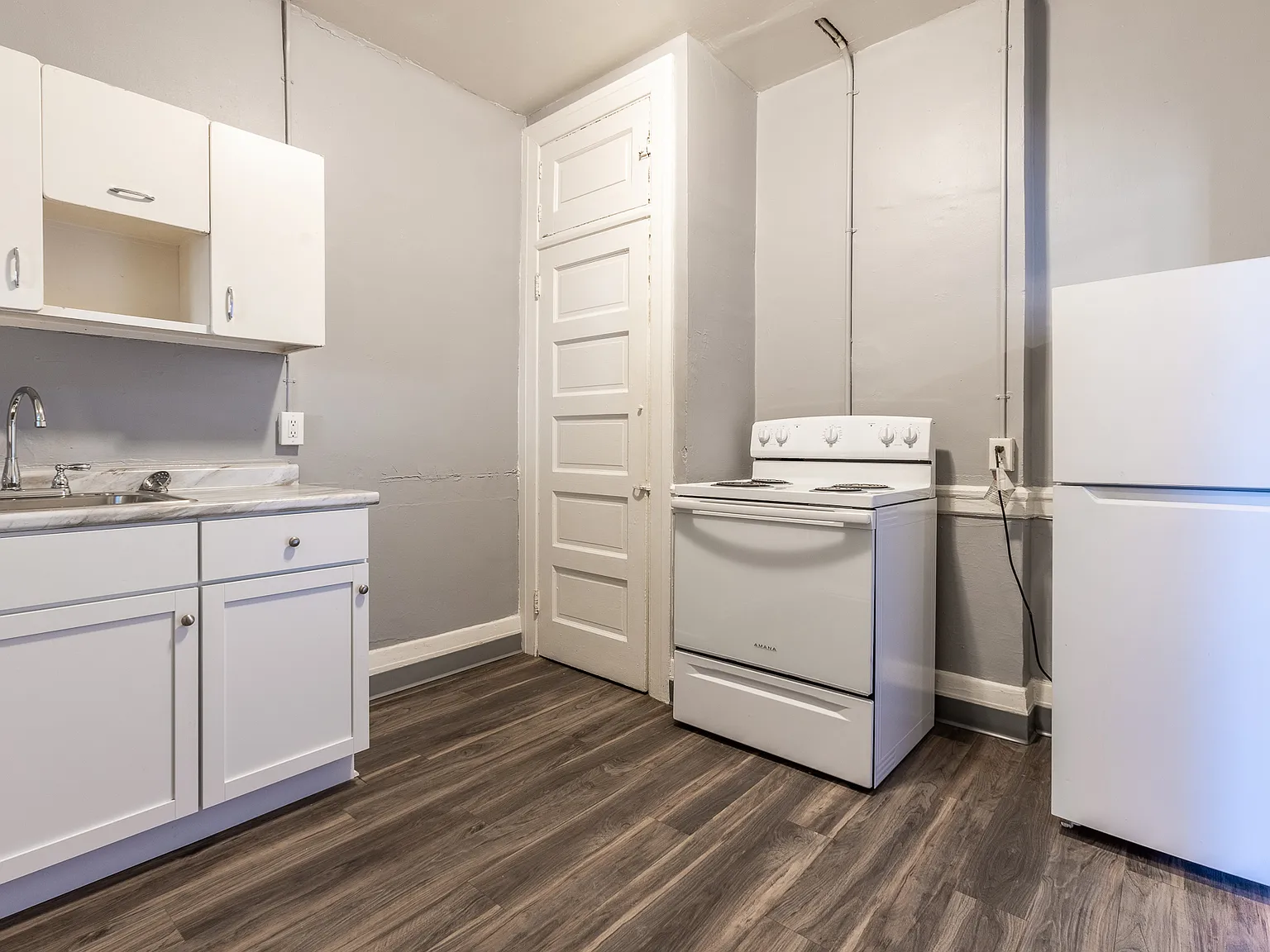 Studio, 600 sqft, $725 — Photo 2