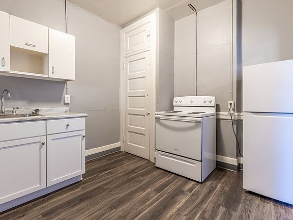 2nd image of 304 S Birmingham Ave APT 203