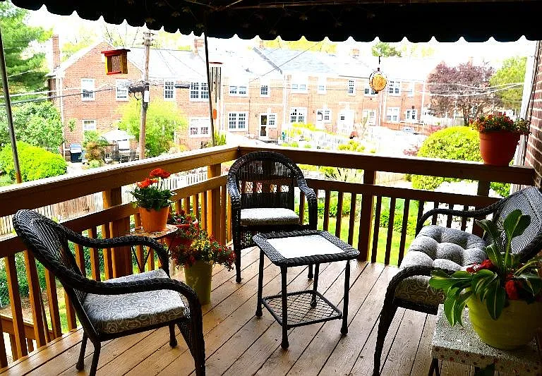 Back deck with awning
