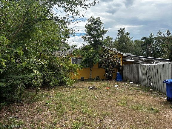 2nd image of 4252 Woodside Ave