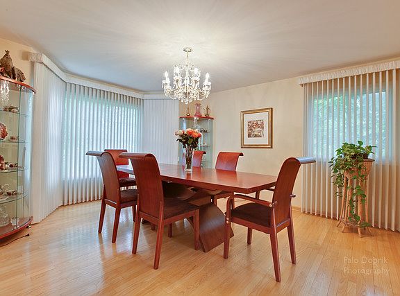 5th image of 2862 White Oak Ct