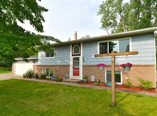 2212 Ryan Ct E, Saint Paul, MN 55109