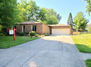1024 Maple Ln, Batavia, IL 60510