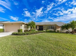 3185 E Village Dr, Venice, FL 34293