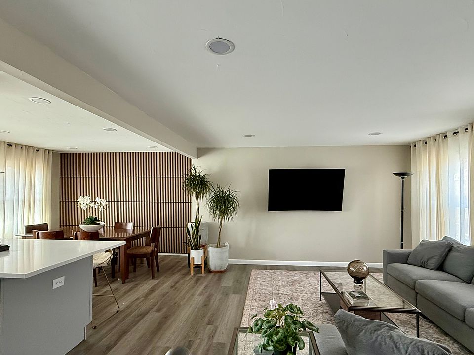 1st image of 8458 W Alaska Pl
