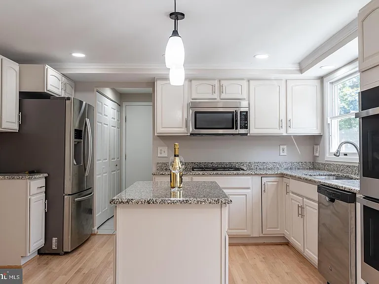 14913 Lear Ln — Photo 7