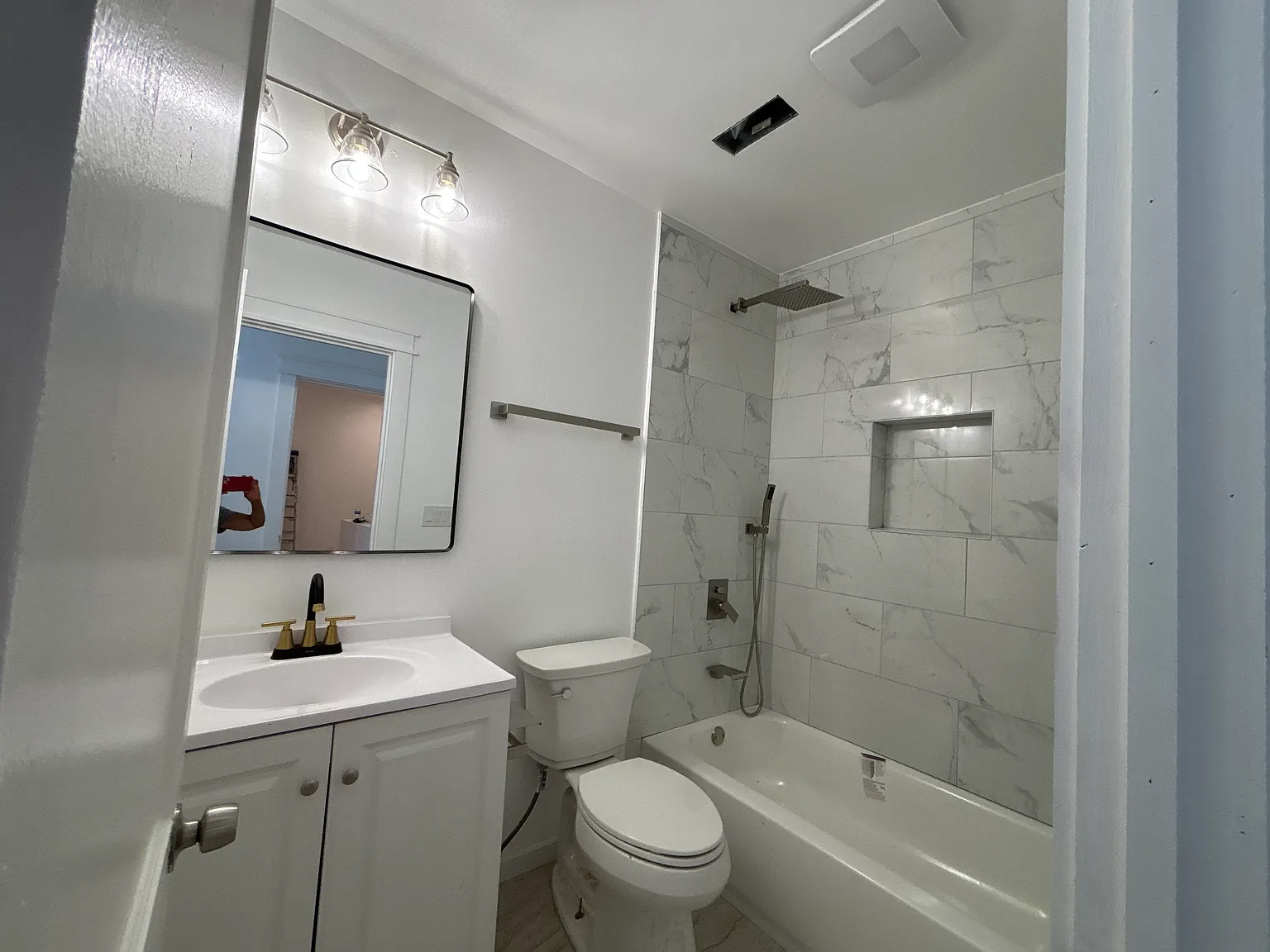 3 bed, $2,000 — Photo 3