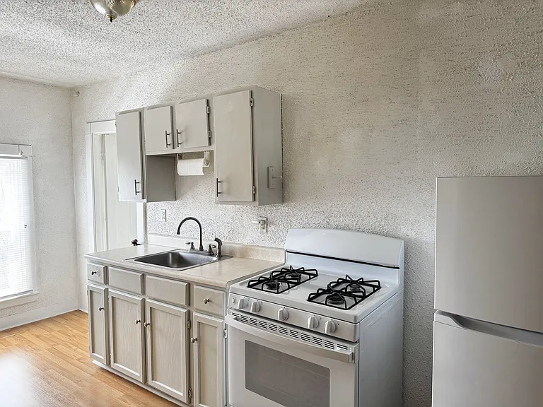 66 Robeson St #3 — Photo 3
