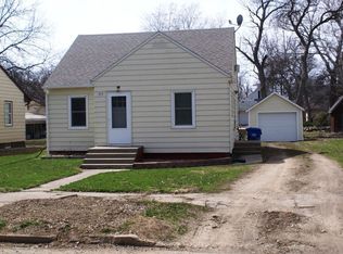 313 Fremont Ave N, Lake Preston, SD 57249