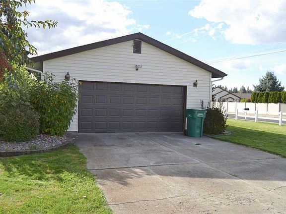 2nd image of 14222 E 32nd Ave