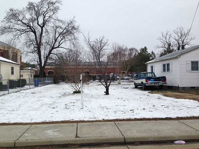 1st image of 811 North Ave