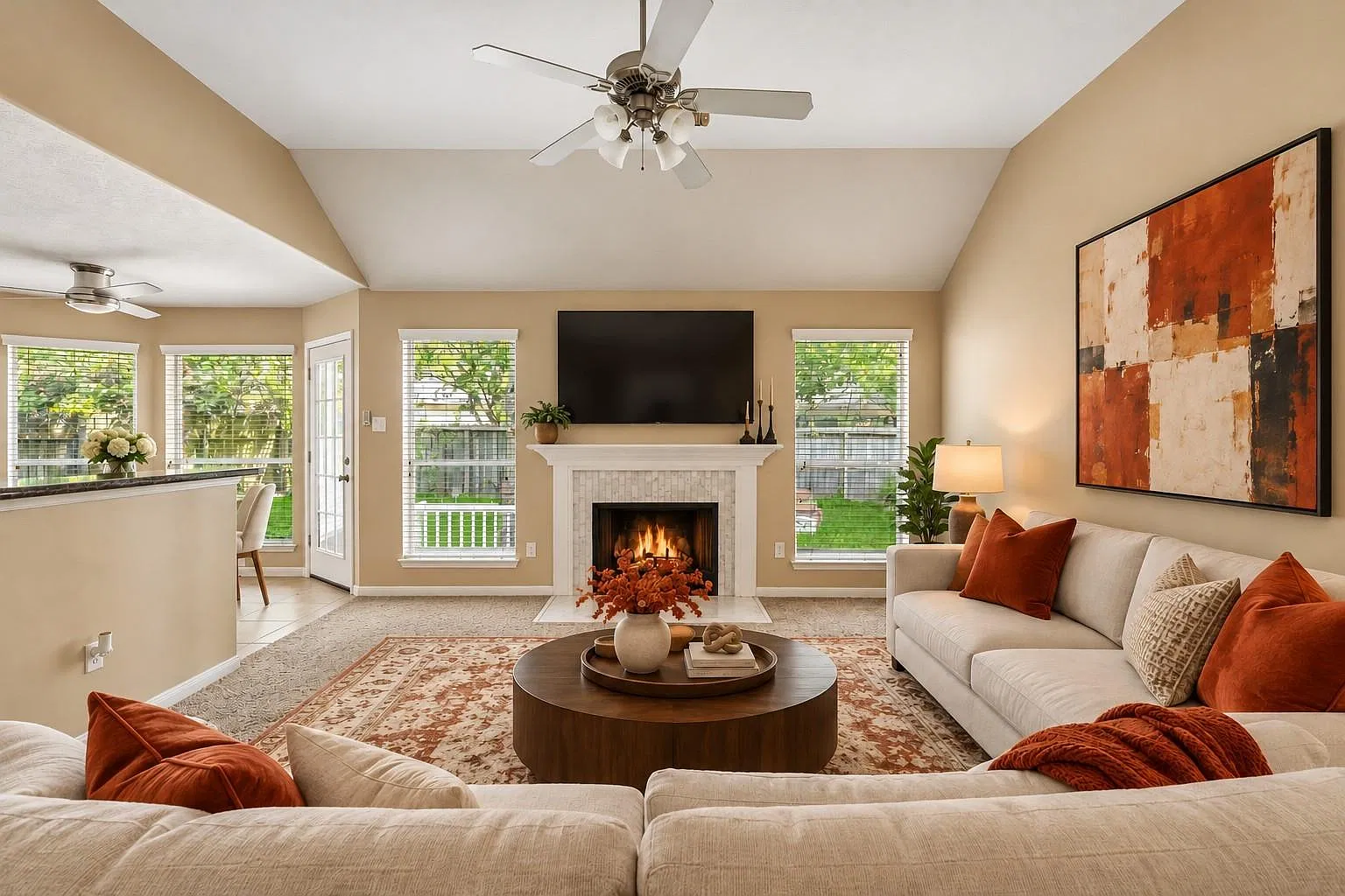 3 bed, 2.0 bath, 1629 sqft, $2,000 — Photo 3