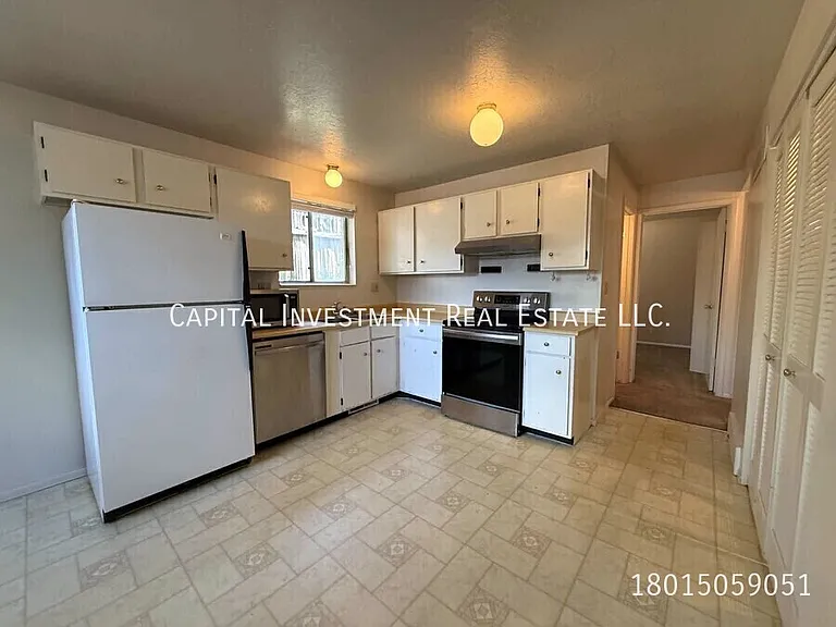 1728 S 800 E #3 — Photo 4