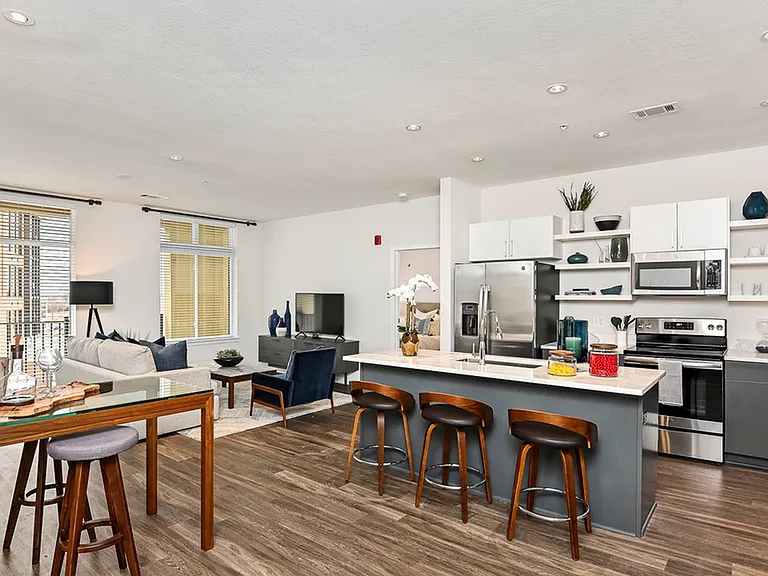 The District Flats — Photo 3