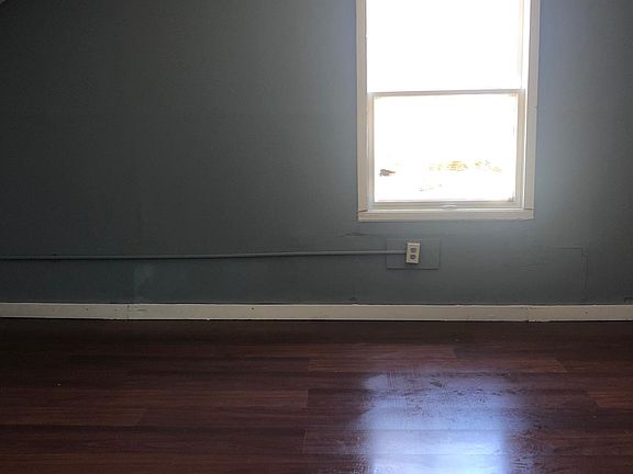 5th image of 3311 W 54th St