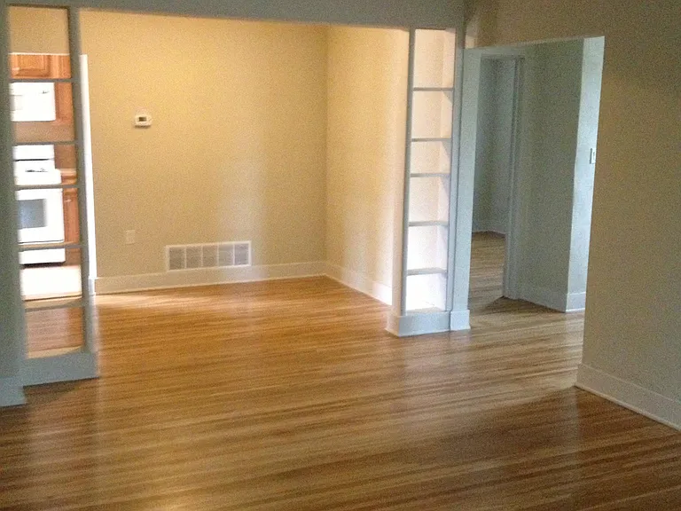 940 Amherst St #12 — Photo 2
