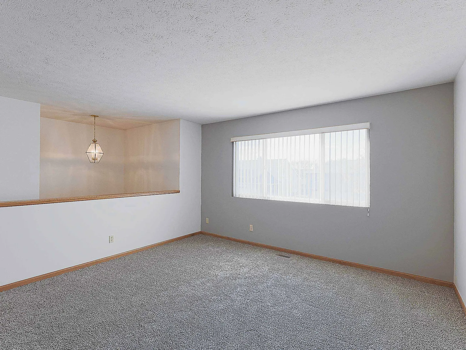 3 bed, 1648 sqft, $1,679 — Photo 2