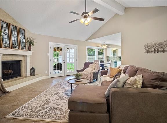 5th image of 506 Driftwood Cir