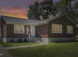 7916 Brookridge Ln, Louisville, KY 40219