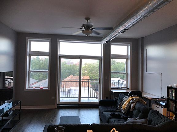 4th image of 837 S Western Ave #404G