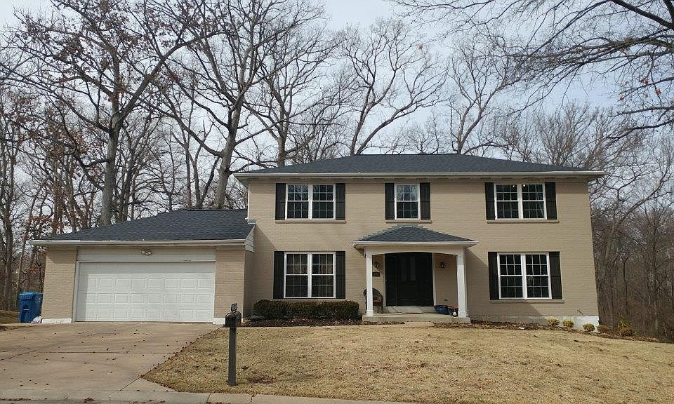 1st image of 575 Falaise Dr