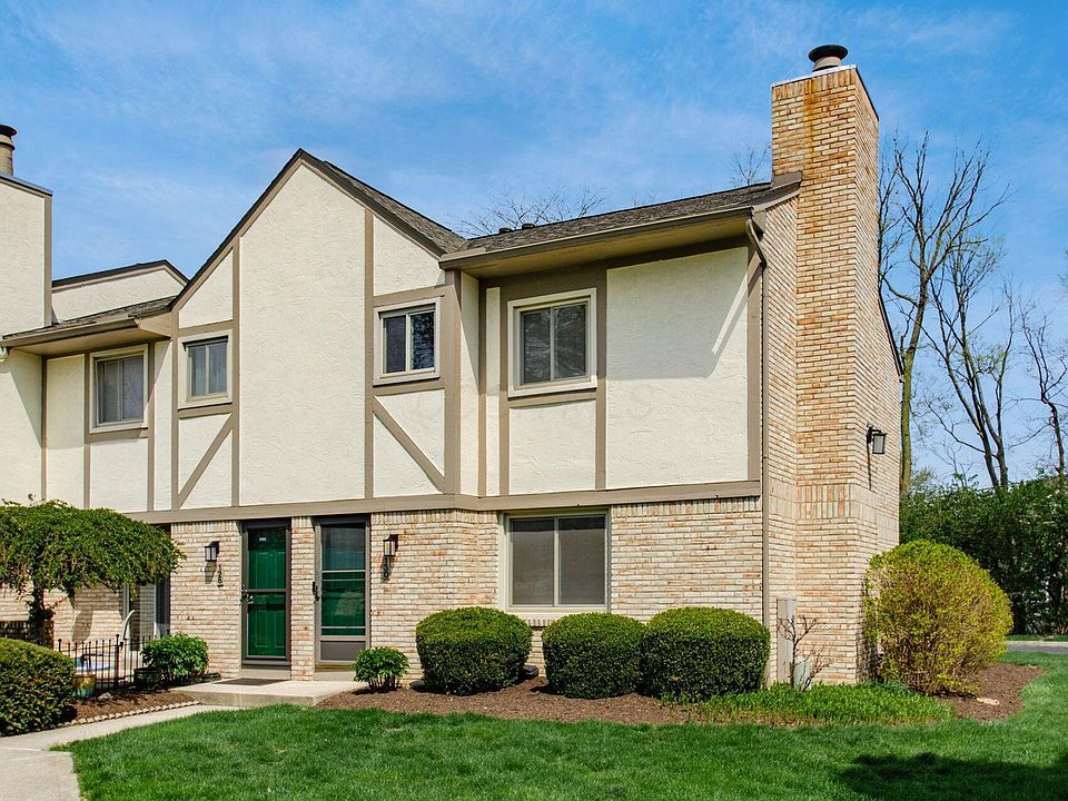 1st image of 130 Carrowmoor Ct #35