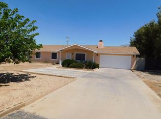 16563 Navajo Rd, Apple Valley, CA 92307