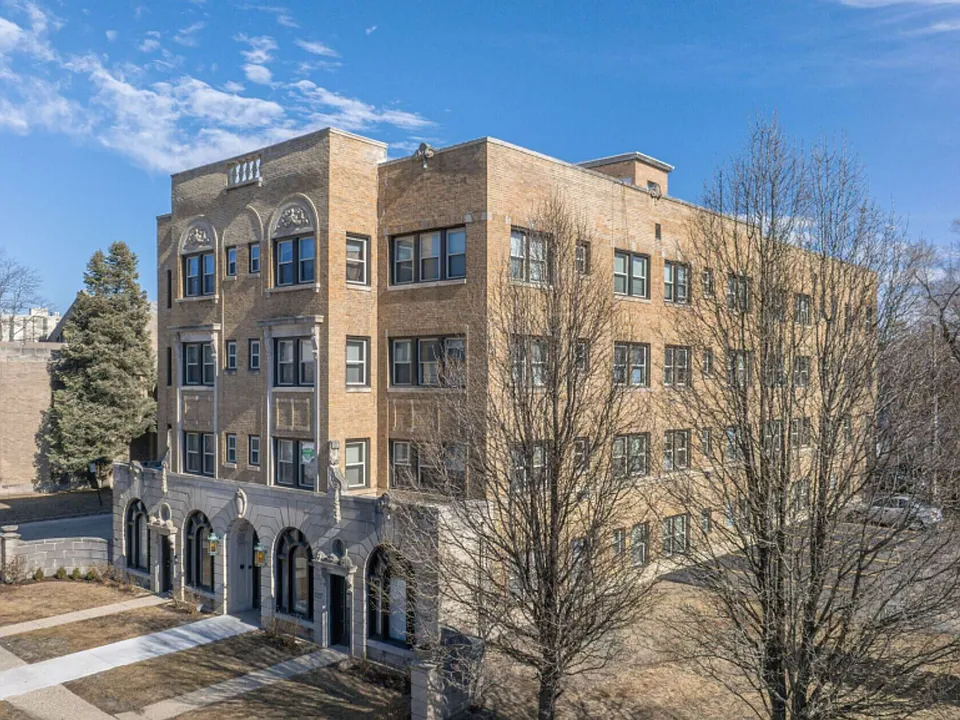 Whitestone Manor Apartments