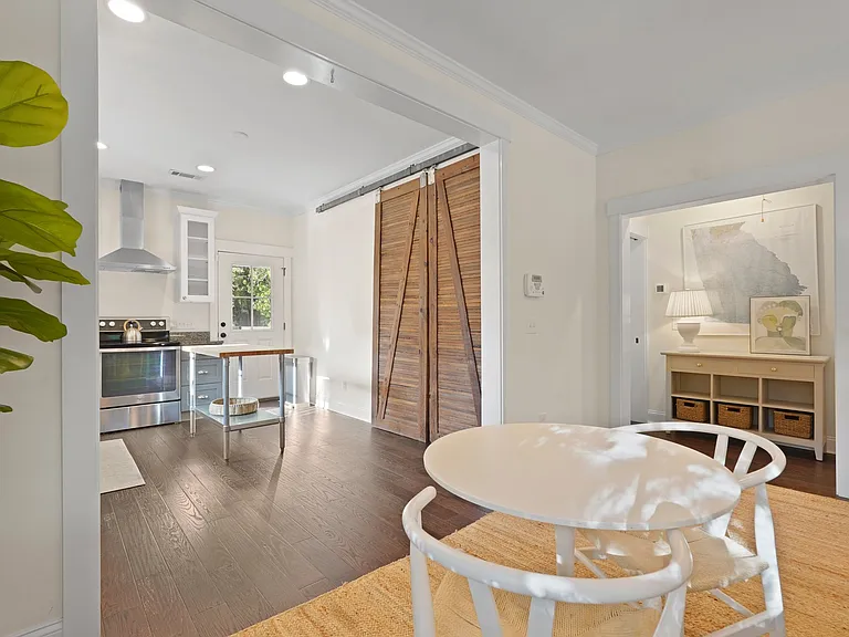 15 Government Rd — Photo 13