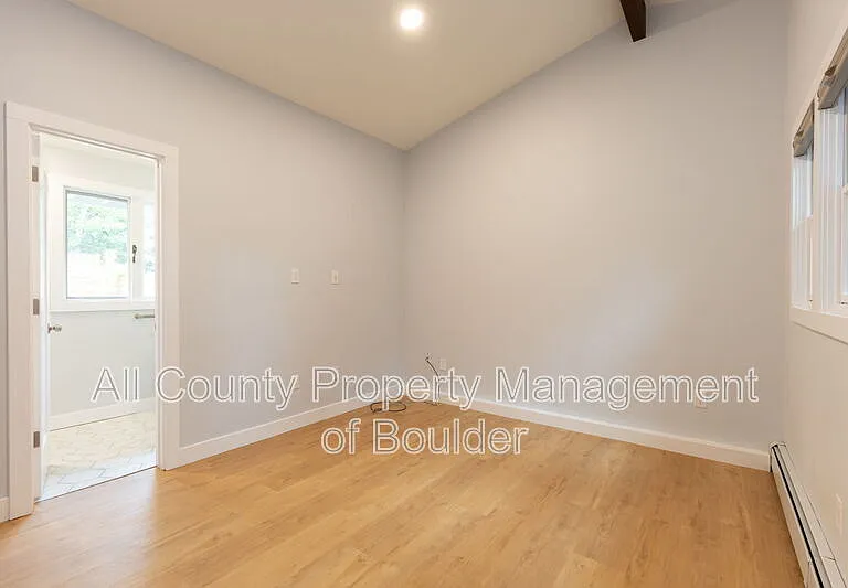 2220 Norwood Ave — Photo 18