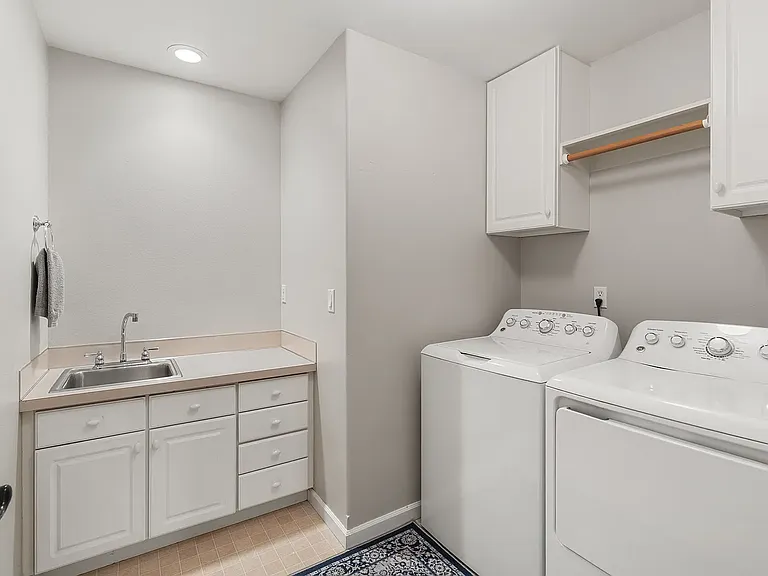 4502 Mane Trl — Photo 14