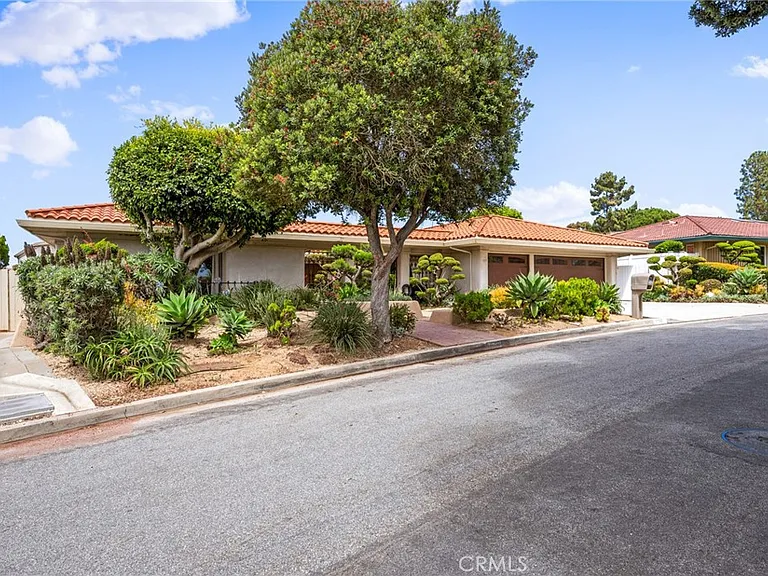 7117 Avenida Altisima — Photo 1