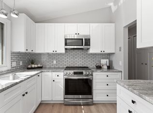2549 Cedar Hills Dr, Minnetonka, MN 55305