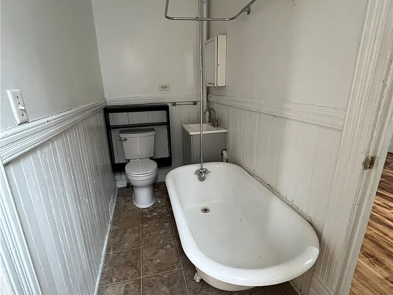 229 Kellogg St — Photo 29