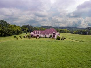 265 Dry Fork Creek Rd, Bethpage, TN 37022