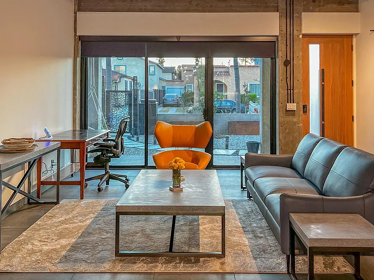 916 Roswell Ave #B — Photo 12